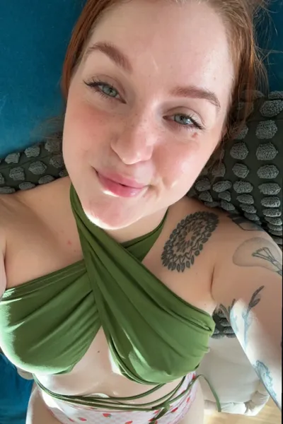 Flora 🦊 your redhead GF - Onlyfans