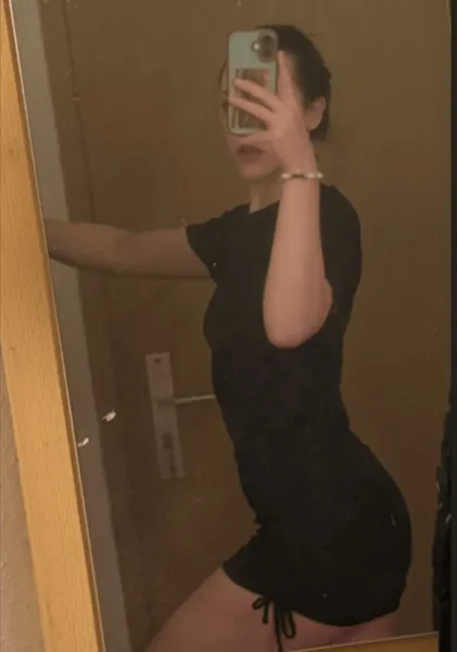 Mia - Onlyfans